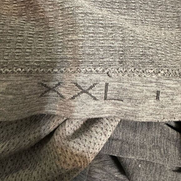 Lululemon gray metal vent tech tee size XXL - Picture 6 of 6